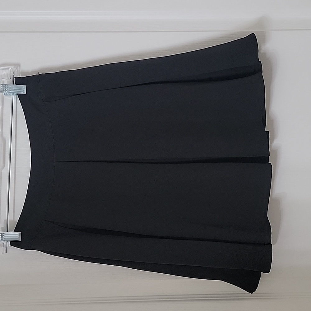 Collective Concepts, Size XS Black Pleated Full Mini Skirt, Side Zipper Closure